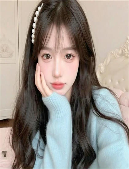 奇幻片深度解析：《暴徒小镇》的人物塑造与情感表达 ——深入探索奇幻片的艺术世界